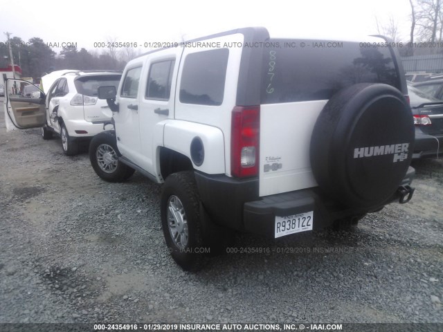 5GTEN13E988147248 - 2008 HUMMER H3 WHITE photo 3