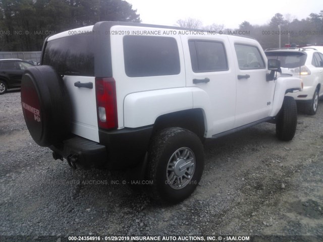 5GTEN13E988147248 - 2008 HUMMER H3 WHITE photo 4