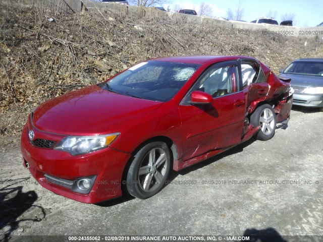 4T1BF1FK0EU738107 - 2014 TOYOTA CAMRY L/SE/LE/XLE 红色 照片 2