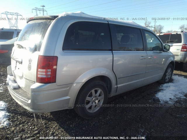 2A4RR5D12AR249382 - 2010 CHRYSLER TOWN & COUNTRY TOURING SILVER photo 4