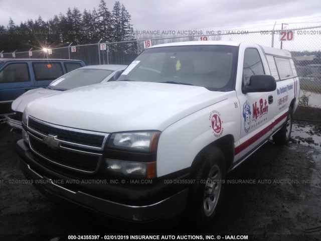 3GCEC14X37G224203 - 2007 CHEVROLET SILVERADO C1500 CLASSIC WHITE photo 2