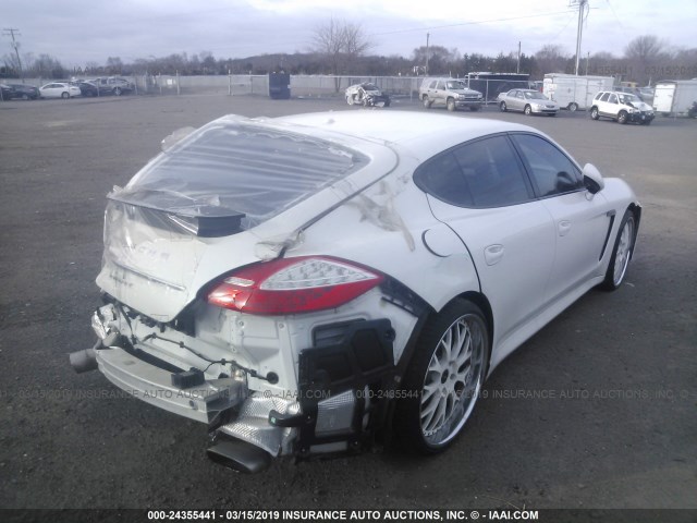 WP0AA2A76CL010589 - 2012 PORSCHE PANAMERA 2/4 WHITE photo 4