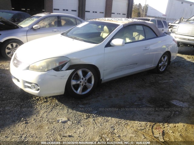 4T1FA38P77U114019 - 2007 TOYOTA CAMRY SOLARA SE/SLE Champagne photo 2