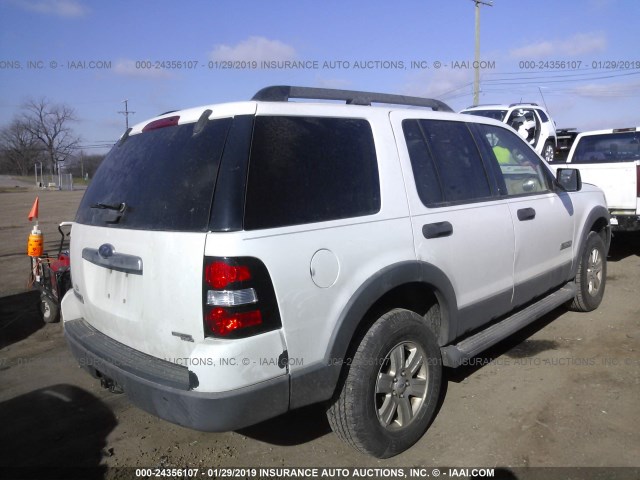 1FMEU63E76UB58076 - 2006 FORD EXPLORER XLT WHITE photo 4