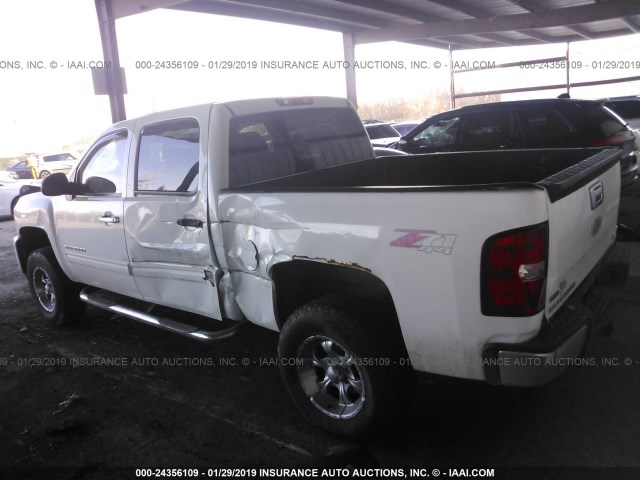 3GCRKSEA2AG193036 - 2010 CHEVROLET SILVERADO K1500 LT WHITE photo 3