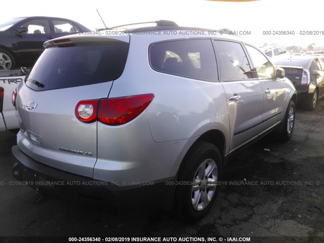1GNLREED6AS104291 - 2010 CHEVROLET TRAVERSE LS SILVER photo 4