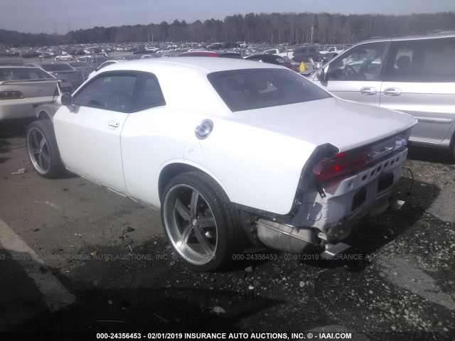 2C3CDYAG4CH101705 - 2012 DODGE CHALLENGER SXT WHITE photo 3