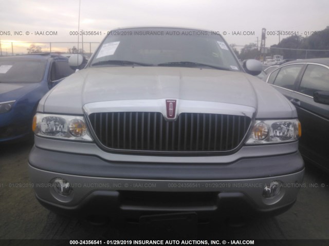 5LMPU28A8XLJ37670 - 1999 LINCOLN NAVIGATOR SILVER photo 6