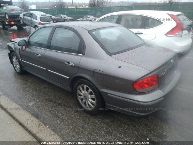 KMHWF35H74A940722 - 2004 HYUNDAI SONATA GLS/LX GRAY photo 3