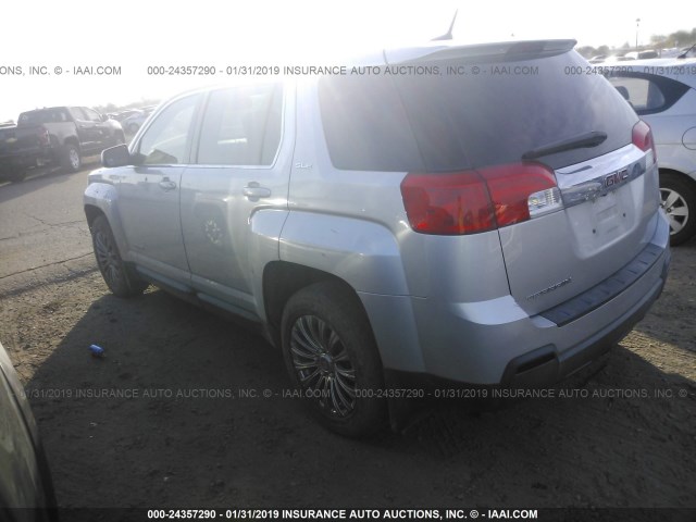 2CTALBEW6A6267418 - 2010 GMC TERRAIN SLE SILVER photo 3