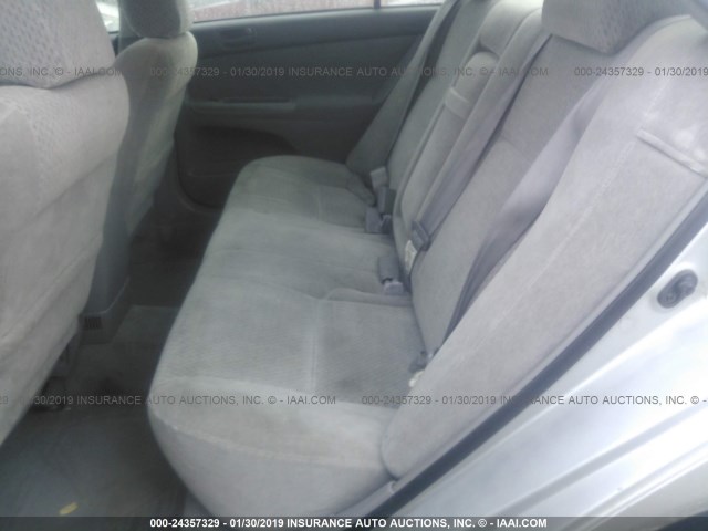 4T1BE32K73U198949 - 2003 TOYOTA CAMRY LE/XLE/SE SILVER photo 8