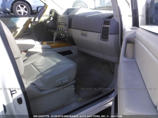 5N3AA08C06N810467 - 2006 INFINITI QX56 WHITE photo 5