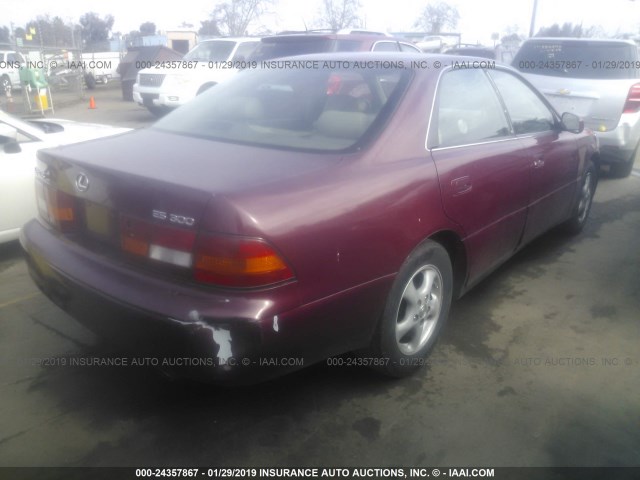 JT8BF22G9V0004213 - 1997 LEXUS ES 300 PURPLE photo 4