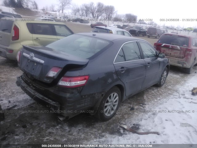 4T1BK3EK3BU119344 - 2011 TOYOTA CAMRY SE/LE/XLE GRAY photo 4