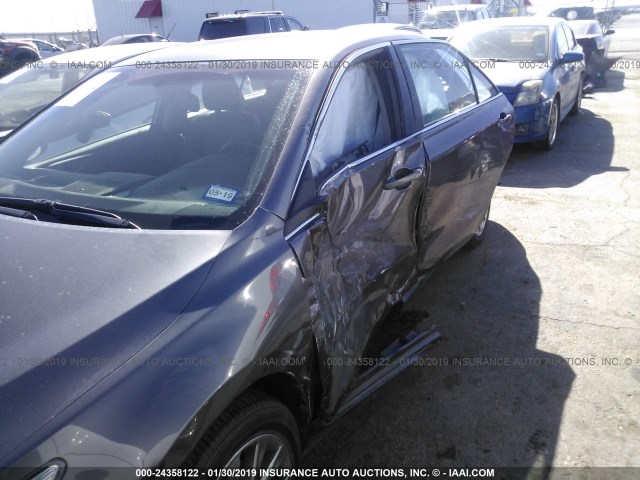4T1BF1FK6GU605208 - 2016 TOYOTA CAMRY LE/XLE/SE/XSE GRAY photo 6