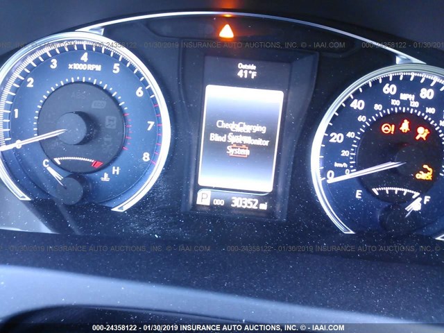 4T1BF1FK6GU605208 - 2016 TOYOTA CAMRY LE/XLE/SE/XSE GRAY photo 7