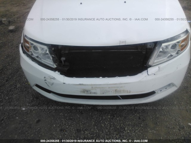 5FNRL5H26BB028598 - 2011 HONDA ODYSSEY LX WHITE photo 6