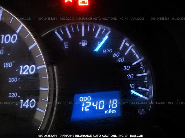 4T1BF1FK4DU271479 - 2013 TOYOTA CAMRY L/SE/LE/XLE 银色 照片 7