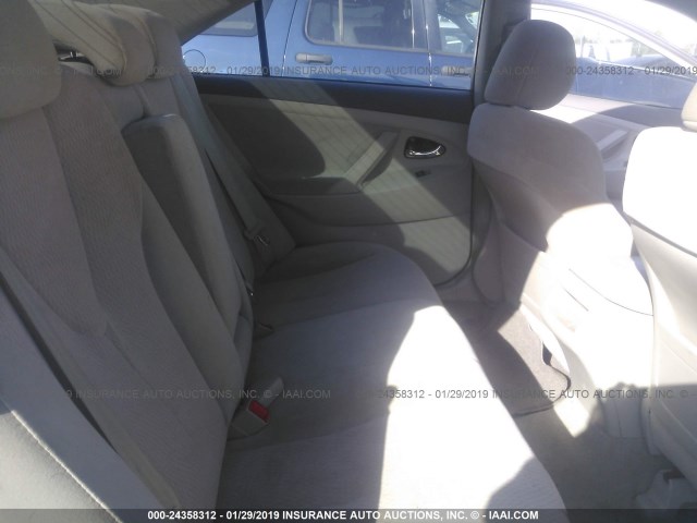 4T1BF3EK0BU711532 - 2011 TOYOTA CAMRY SE/LE/XLE WHITE photo 8