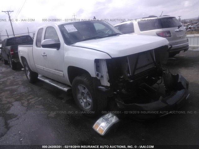 1GCRKSE75DZ314098 - 2013 CHEVROLET SILVERADO K1500 LT WHITE photo 1