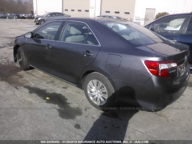 4T1BF1FK3EU435581 - 2014 TOYOTA CAMRY L/SE/LE/XLE 灰色 照片 3
