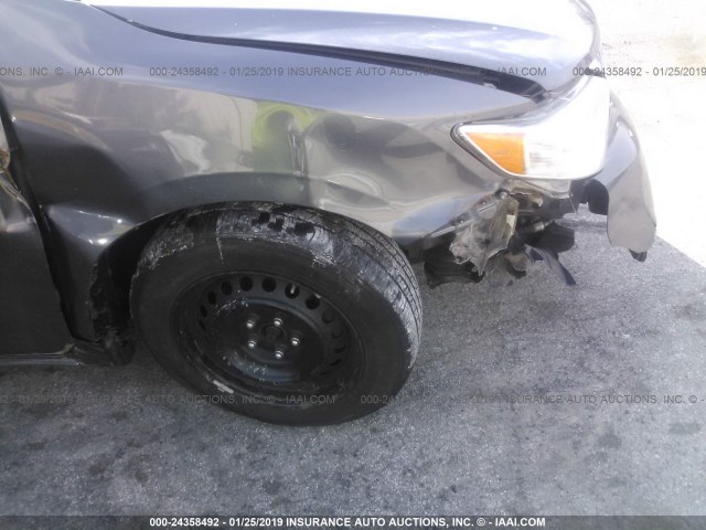 4T1BF1FK3EU435581 - 2014 TOYOTA CAMRY L/SE/LE/XLE 灰色 照片 6