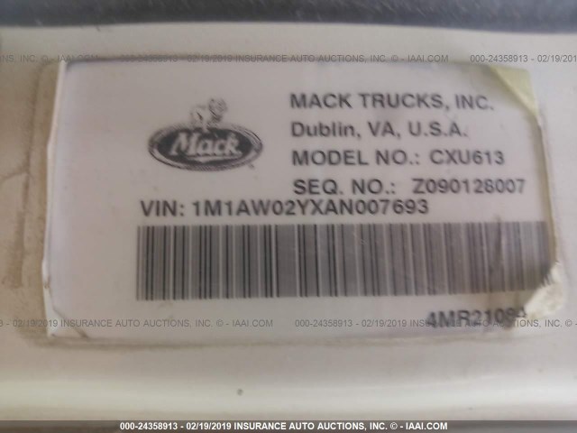 1M1AW02YXAN007693 - 2010 MACK 600 CXU600 WHITE photo 9