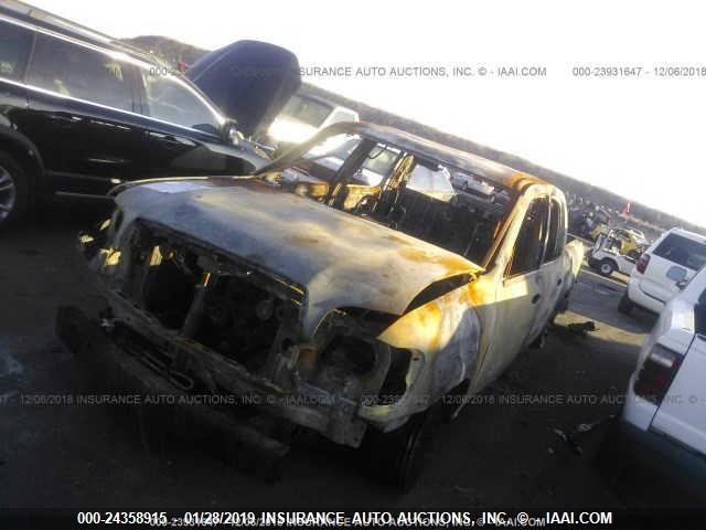 5TBDT44156S545628 - 2006 TOYOTA TUNDRA DOUBLE CAB SR5 BLACK photo 2