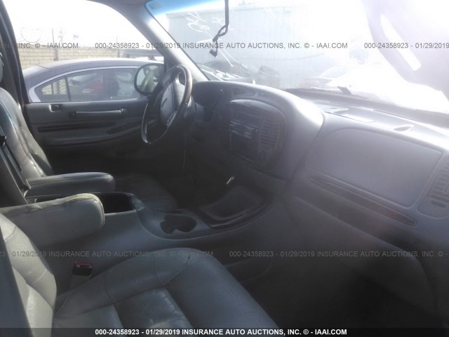 5LMPU28L4WLJ14614 - 1998 LINCOLN NAVIGATOR 红色 照片 5