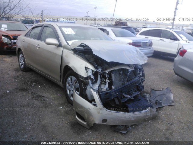 JTNBK3EK9A3047554 - 2010 TOYOTA CAMRY SE/LE/XLE 金色 照片 1