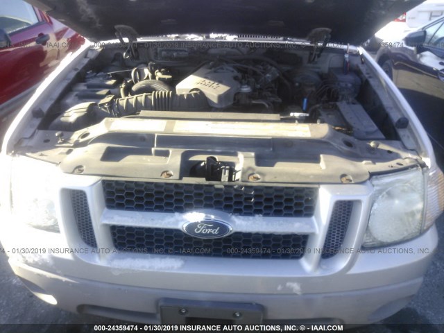 1FMYU60E52UA98536 - 2002 FORD EXPLORER SPORT SILVER photo 10