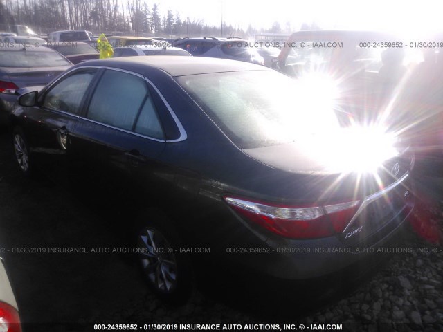 4T1BF1FKXGU127231 - 2016 TOYOTA CAMRY LE/XLE/SE/XSE შავი ფოტო 3