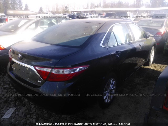 4T1BF1FKXGU127231 - 2016 TOYOTA CAMRY LE/XLE/SE/XSE შავი ფოტო 4