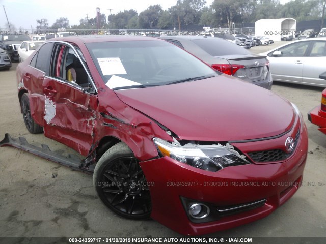 4T1BF1FK8CU623168 - 2012 TOYOTA CAMRY SE/LE/XLE 红色 照片 1