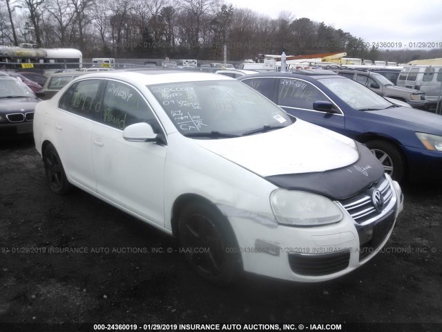 3VWRZ71K69M039527 - 2009 VOLKSWAGEN JETTA SE/SEL WHITE photo 1