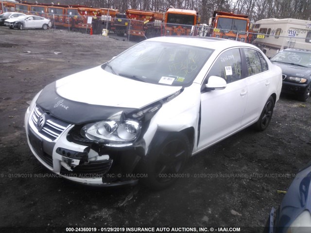 3VWRZ71K69M039527 - 2009 VOLKSWAGEN JETTA SE/SEL WHITE photo 2