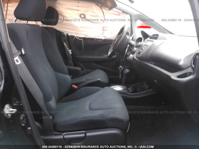 JHMGE8H41AS017335 - 2010 HONDA FIT SPORT BLACK photo 5