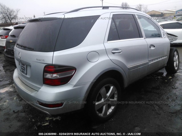 4JGBB8GBXAA540939 - 2010 MERCEDES-BENZ ML 350 4MATIC SILVER photo 4