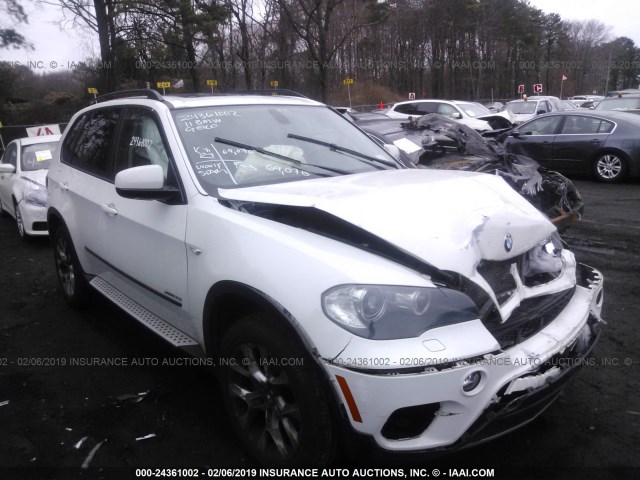 5UXZV4C57BL738546 - 2011 BMW X5 XDRIVE35I WHITE photo 1