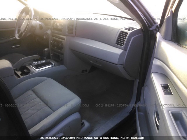 1J4GS48K75C506995 - 2005 JEEP GRAND CHEROKEE LAREDO/COLUMBIA/FREEDOM 黑色 照片 5