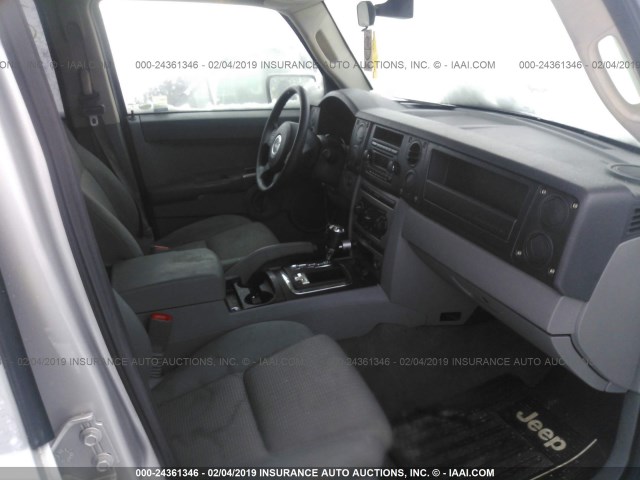 1J8HG48N46C127338 - 2006 JEEP COMMANDER Gümüş foto 5