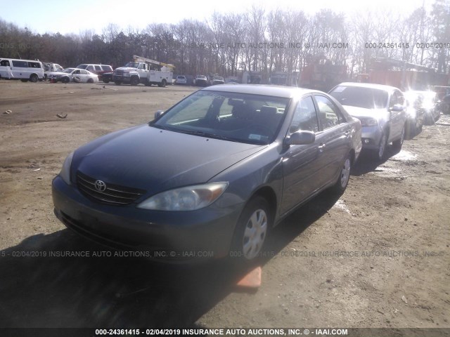 4T1BE32KX3U710722 - 2003 TOYOTA CAMRY LE/XLE/SE GRAY photo 2