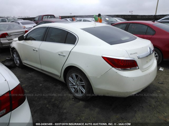 1G4GE5GV7AF197435 - 2010 BUICK LACROSSE CXS WHITE photo 3