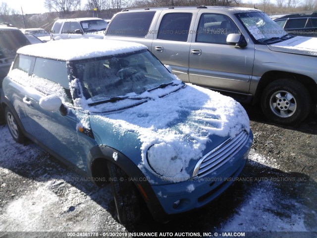 WMWMF33589TW78769 - 2009 MINI COOPER Light Blue photo 1