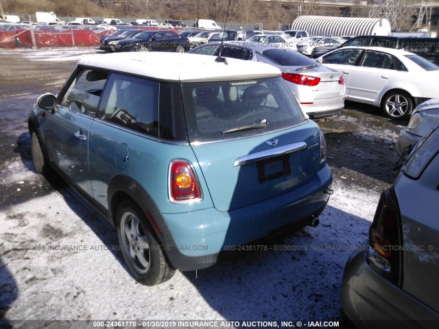 WMWMF33589TW78769 - 2009 MINI COOPER Light Blue photo 3