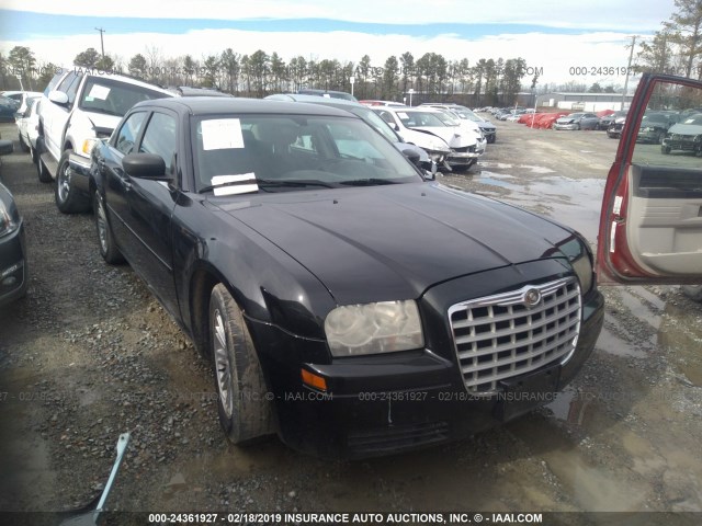 2C3JA43R05H168196 - 2005 CHRYSLER 300 BLACK photo 1