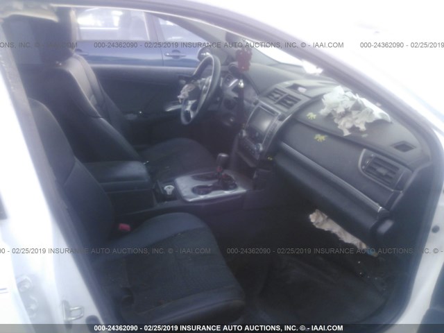 4T1BF1FK6EU366708 - 2014 TOYOTA CAMRY L/SE/LE/XLE 白色 照片 5