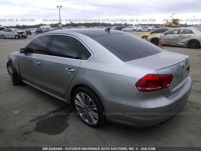 1VWBS7A3XEC107743 - 2014 VOLKSWAGEN PASSAT SE SILVER photo 3