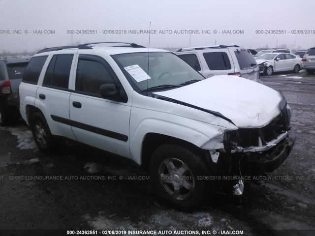 1GNDT13S752268090 - 2005 CHEVROLET TRAILBLAZER LS/LT WHITE photo 1