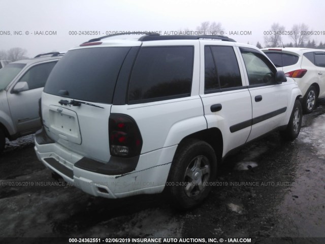 1GNDT13S752268090 - 2005 CHEVROLET TRAILBLAZER LS/LT WHITE photo 4